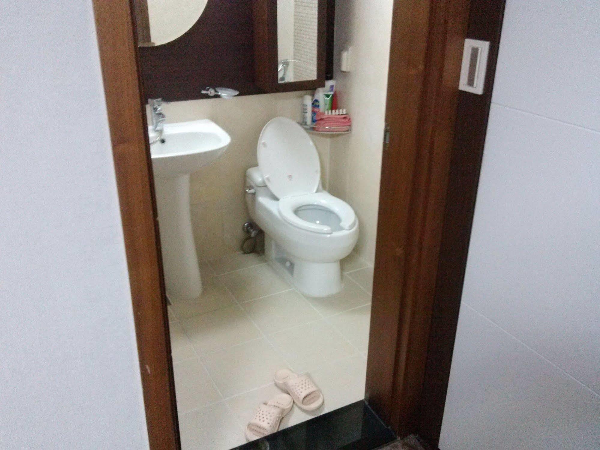 K Star Road Guesthouse - Hostel Szöul Kültér fotó